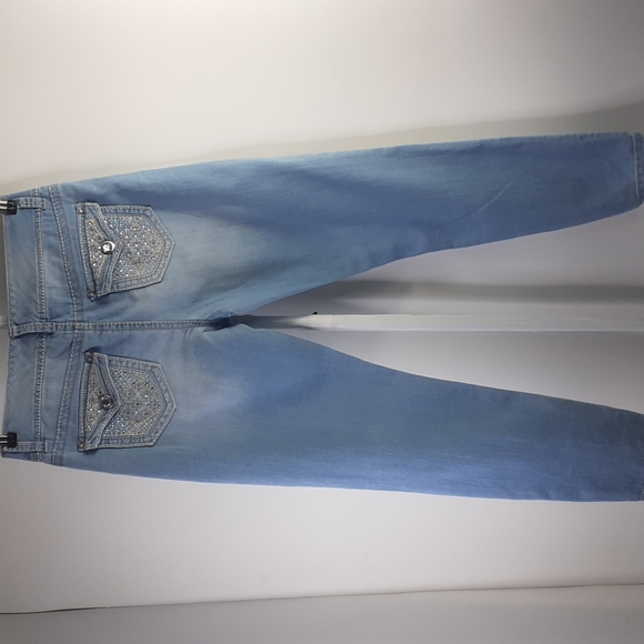 One5One Mid-Rise Button Back Pockets Light Blue Jeans Size 8 - Picture 6 of 16